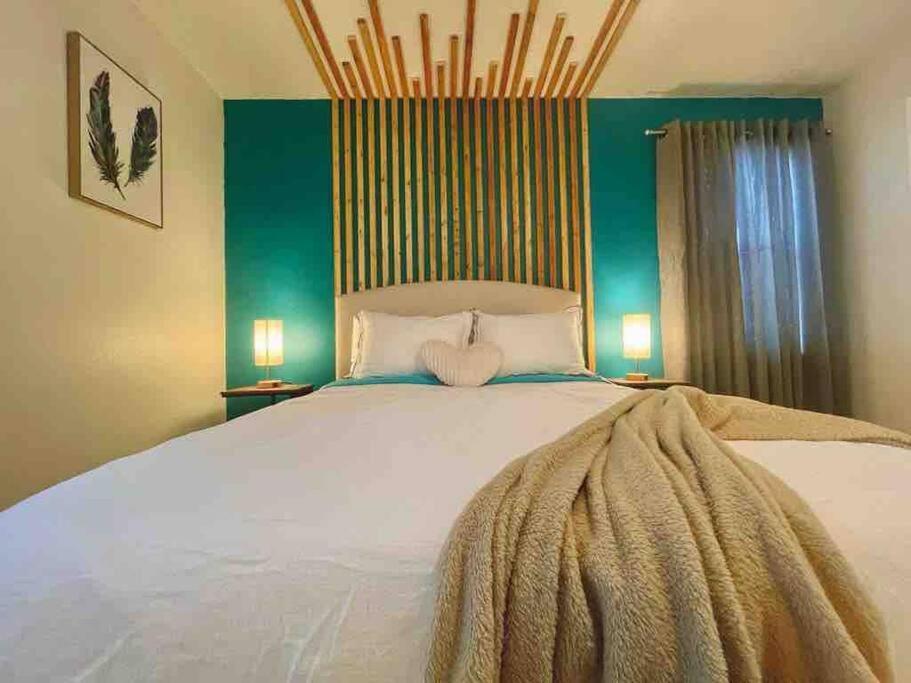 The Botanical Retreat, King Comfort & Poolside Peace Gainesville Eksteriør bilde