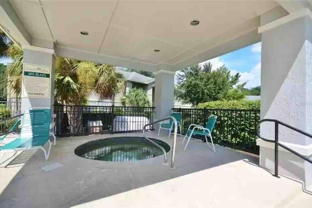 The Botanical Retreat, King Comfort & Poolside Peace Gainesville Eksteriør bilde
