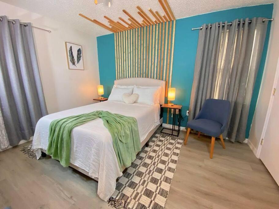 The Botanical Retreat, King Comfort & Poolside Peace Gainesville Eksteriør bilde